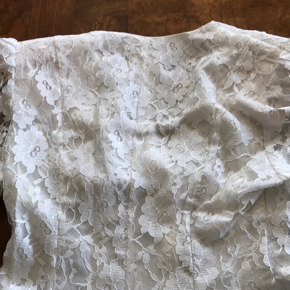 Vintage Women's White Lace Peplum Blouse - Picture 10 of 14